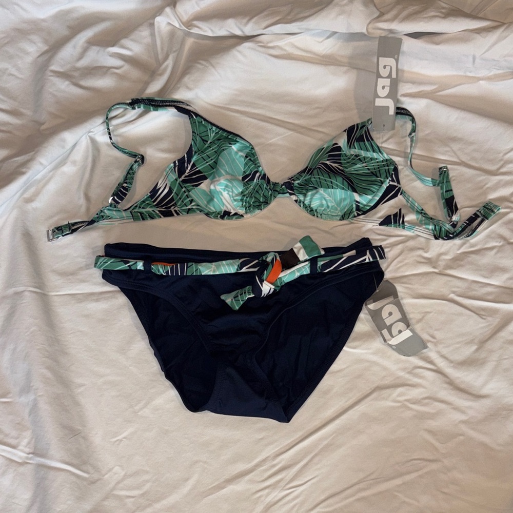 Jaggad Green Leaf Print Bikini Set